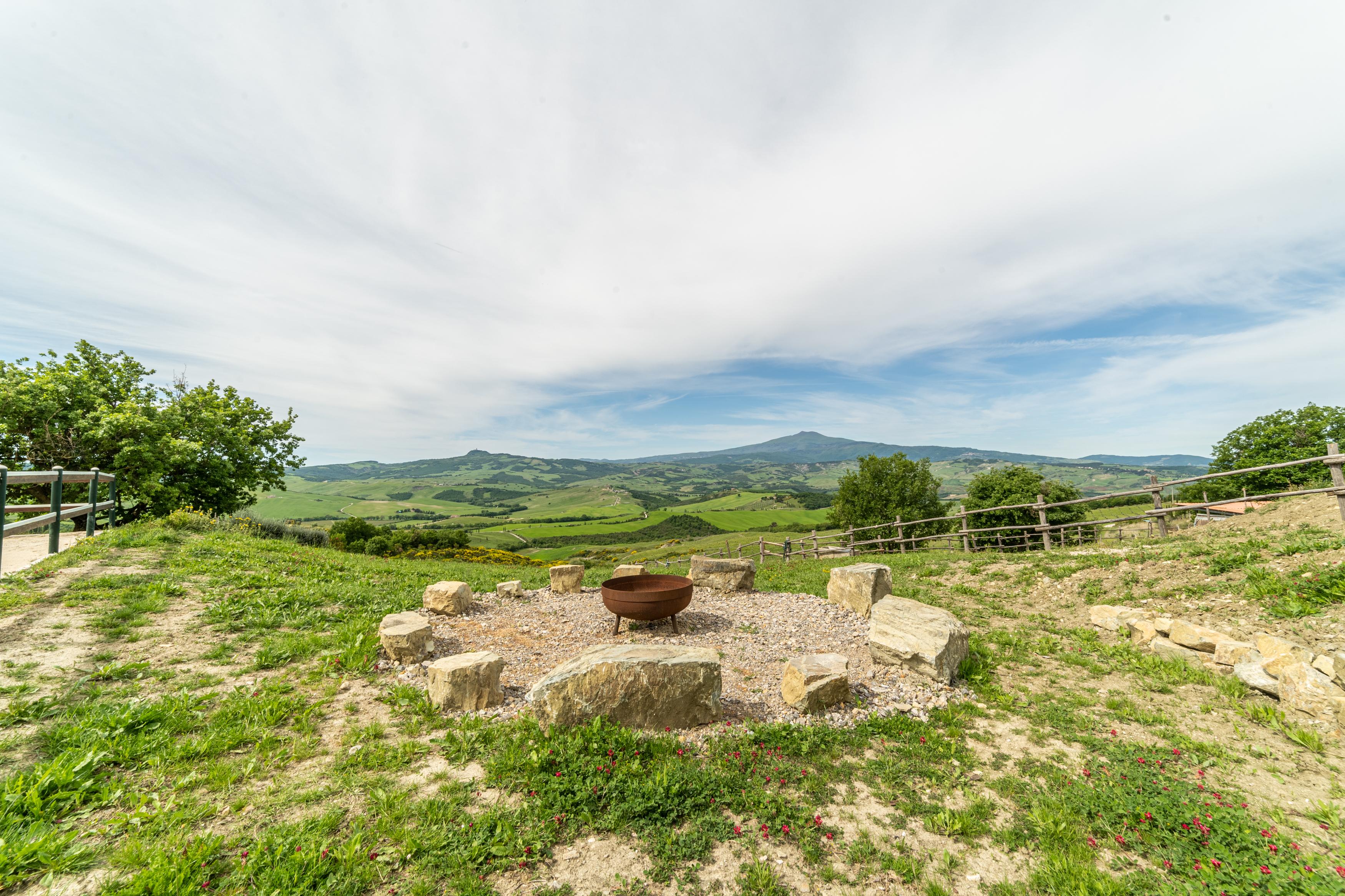 Podere Val D'Orcia - Tuscany Equestrian Villa Sarteano Esterno foto