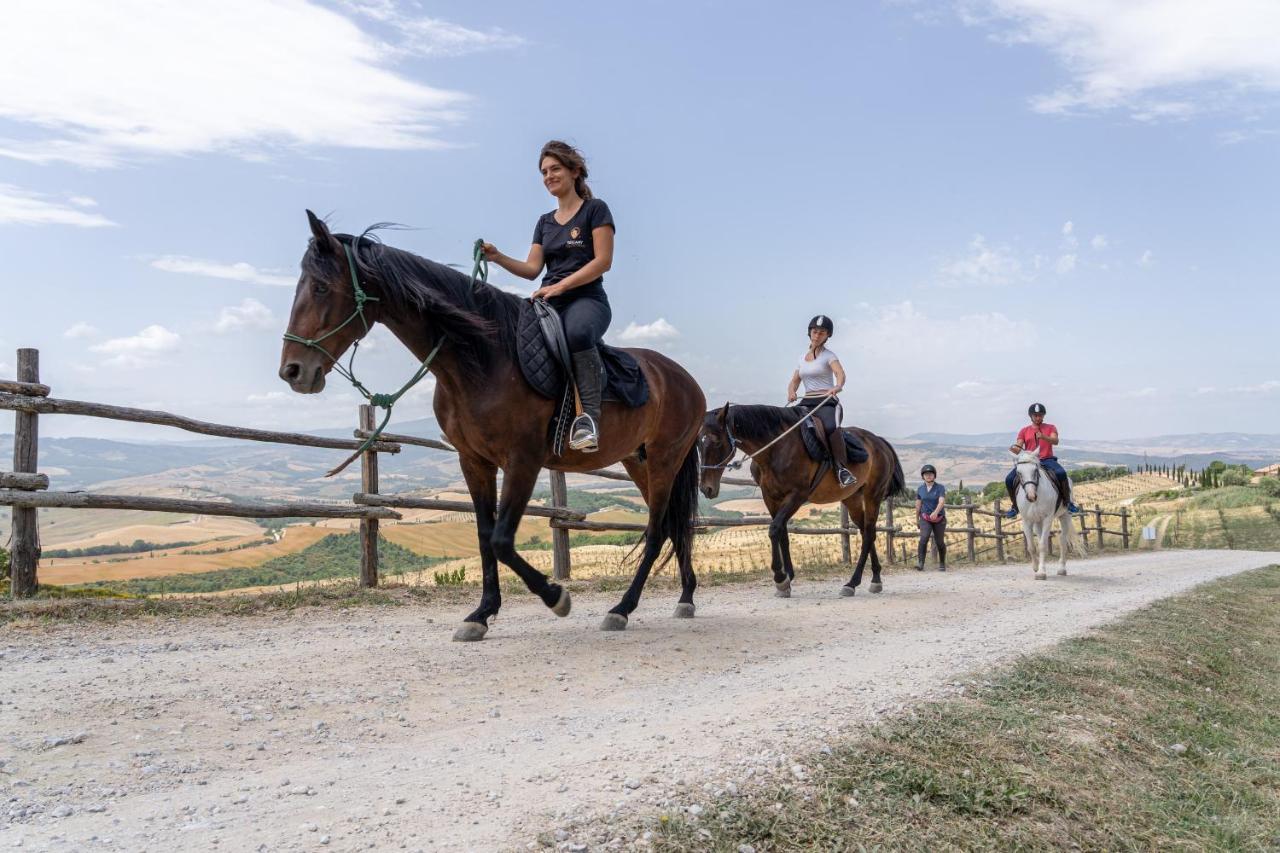 Podere Val D'Orcia - Tuscany Equestrian Villa Sarteano Esterno foto